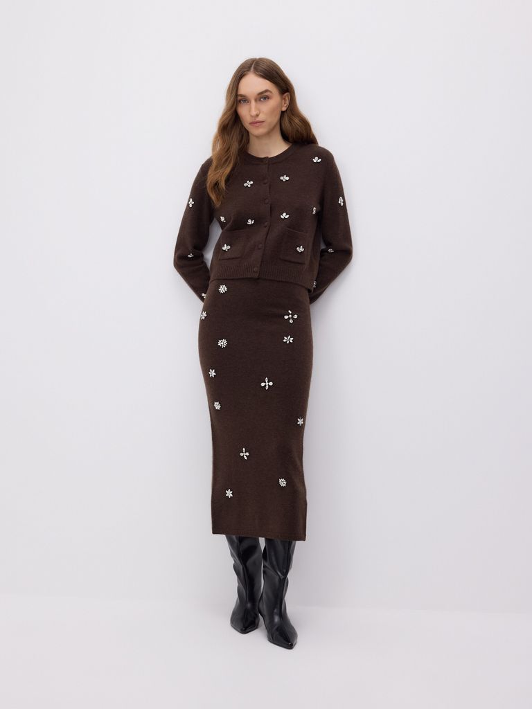 Midi skirt with decorative appliques from reserved