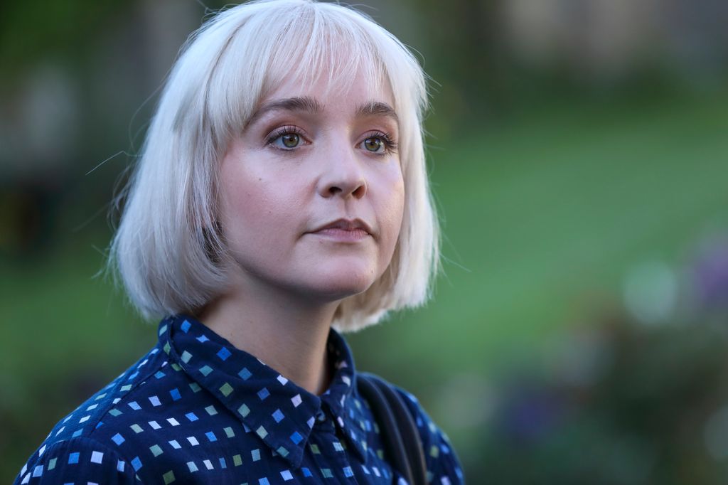 Le drame « délicieusement séduisant » de la star des Shetland, Queens of Mystery, est votre frénésie télévisée du week-end 3 gros plan, femme, à, cheveux blonds