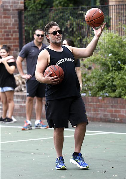 russell crowe basketball