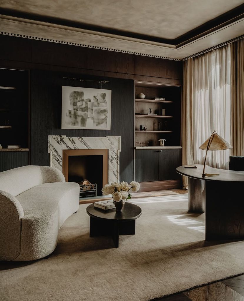 Interior shot of luxury study in London townhouse designed by Edoardo Mapelli Mozzi's team at Banda