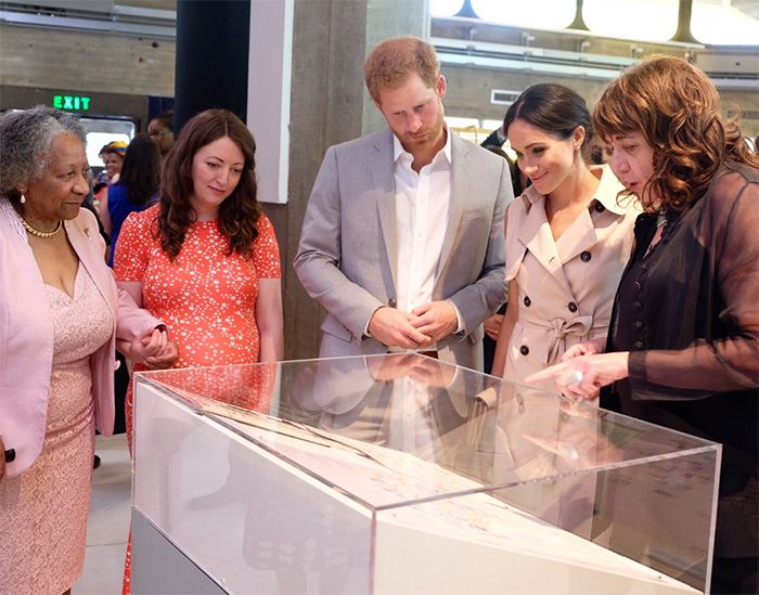 meghan and harry bible at mandela exhibition