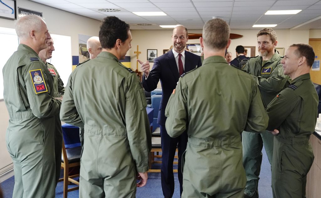William chats with Flight Lieutenant Steve Wilders (left) during a visit to RAF Benson 