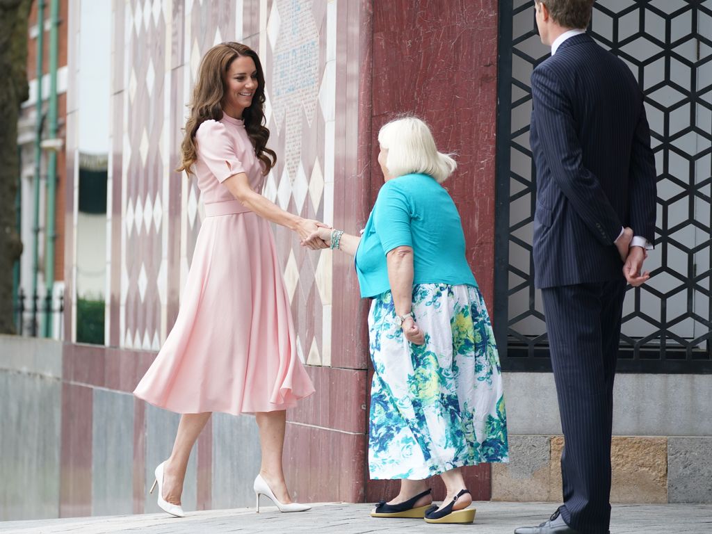 Kate Middleton in pink dress opens Young V&A