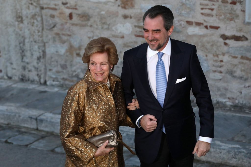 Prince Nikolaos and Chrysí Vardinogiánni marry in low-key winter wedding