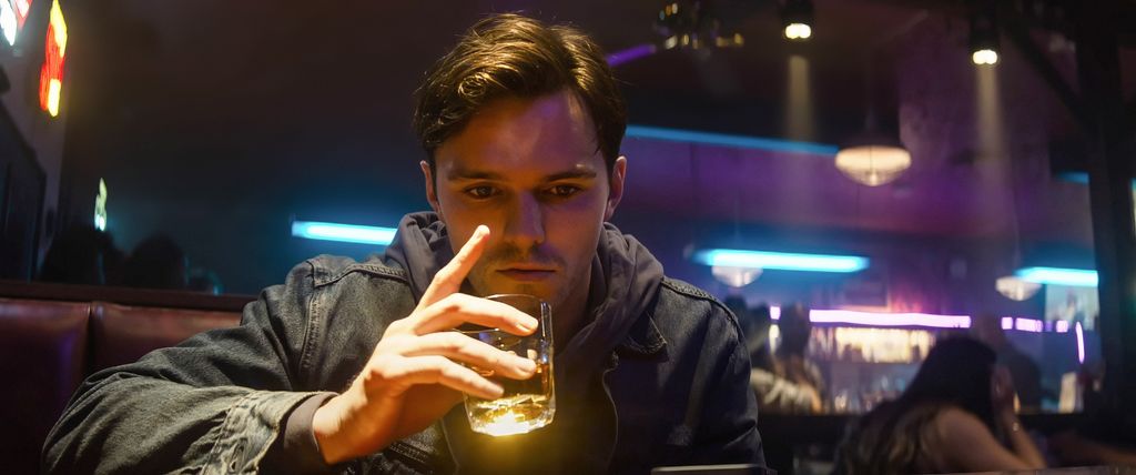 Nicholas Hoult plays the torn juror Justin