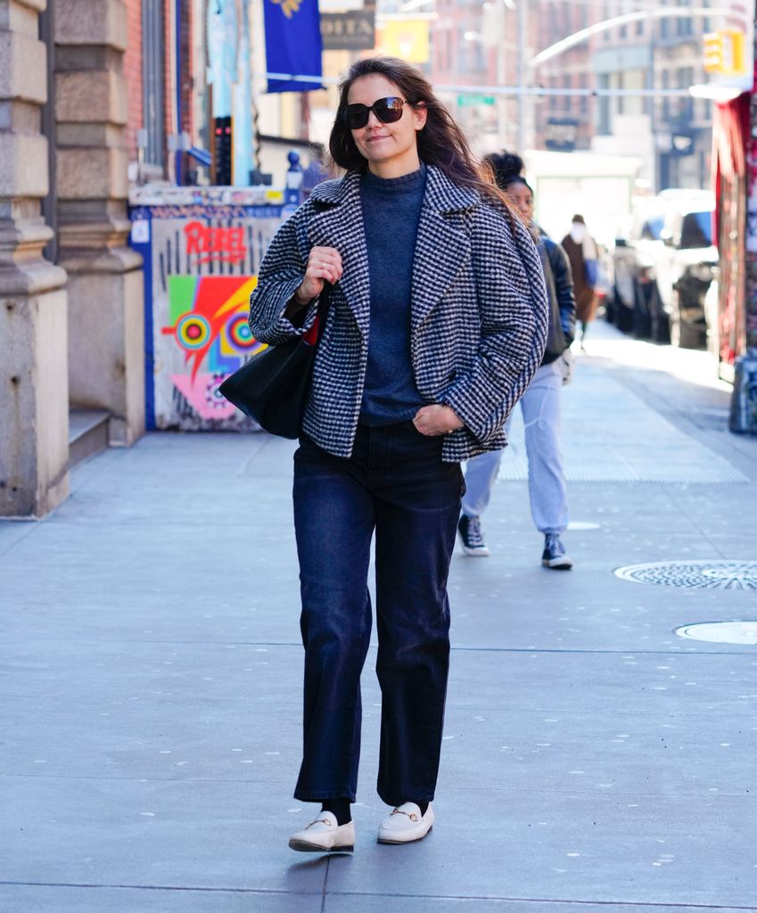 Katie Holmes looked fabulous as she stepped out onto the streets of NYC