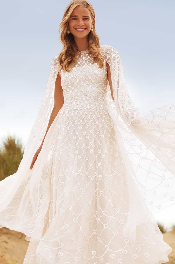 Robe à aiguilles et fils