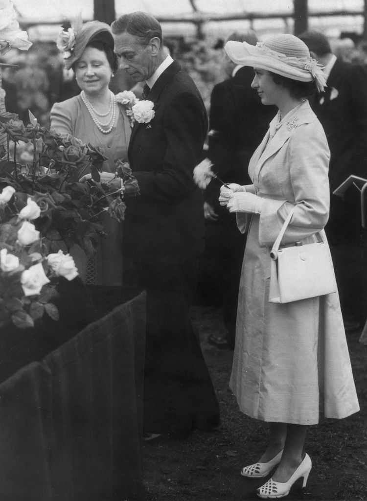 Queen Mother, King George VI and Princess Margaret at Chelsea Flower Show in 1951