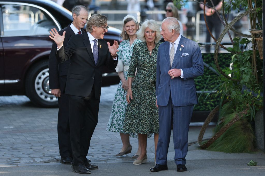 charles and camilla arriving at chelsea flower show