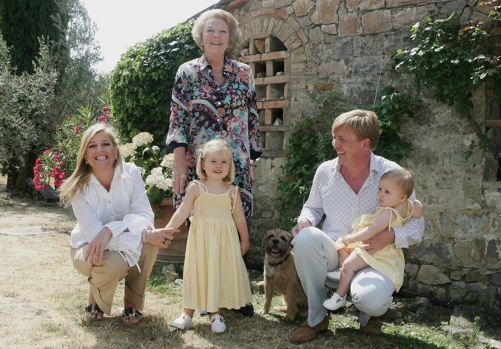 Crown Princess Maxima of the Netherlands, Princess Amalia, Queen Beatrix of the Netherlands, Crown Prince Willem Alexander of the Netherland and Princess Alexia pose during a photo call in their Italian summer residence