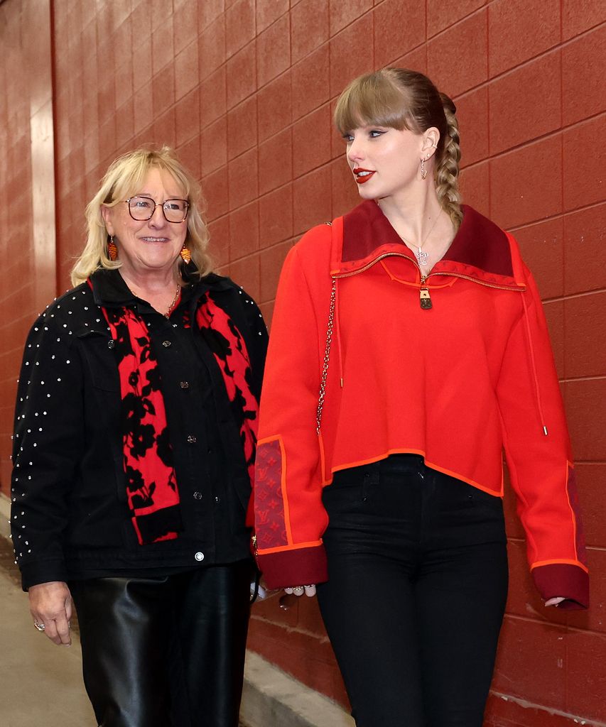 donna kelce taylor swift