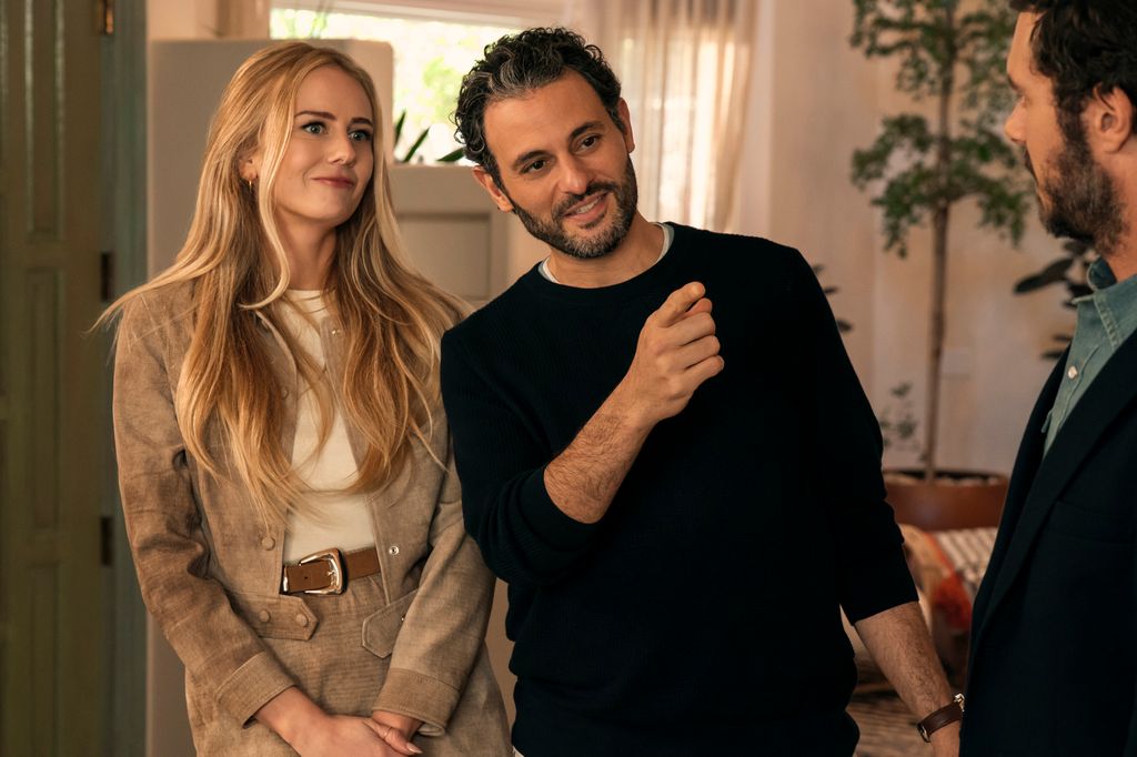 Justine Lupe as Morgan, Arian Moayed as Andy in episode 203 of Nobody Wants This