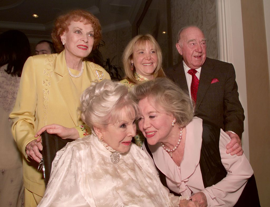 Anna Lee and Glynis Johns (front) and Maureen O'Hara, Donna and Ronald Neame (rear) at a reception hosted by BAFTA