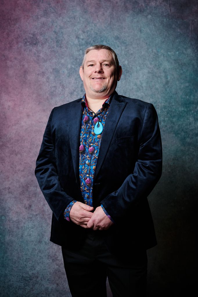 John Davidson lors de la soirée des nominés pour les EE BAFTA Film Awards 2026 