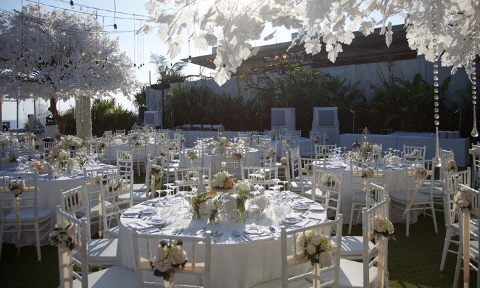 Wedding tables at an outdoor venue