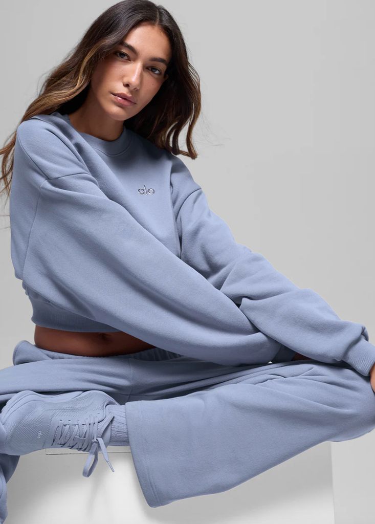 Alo Yoga Cropped Accolade Crewneck