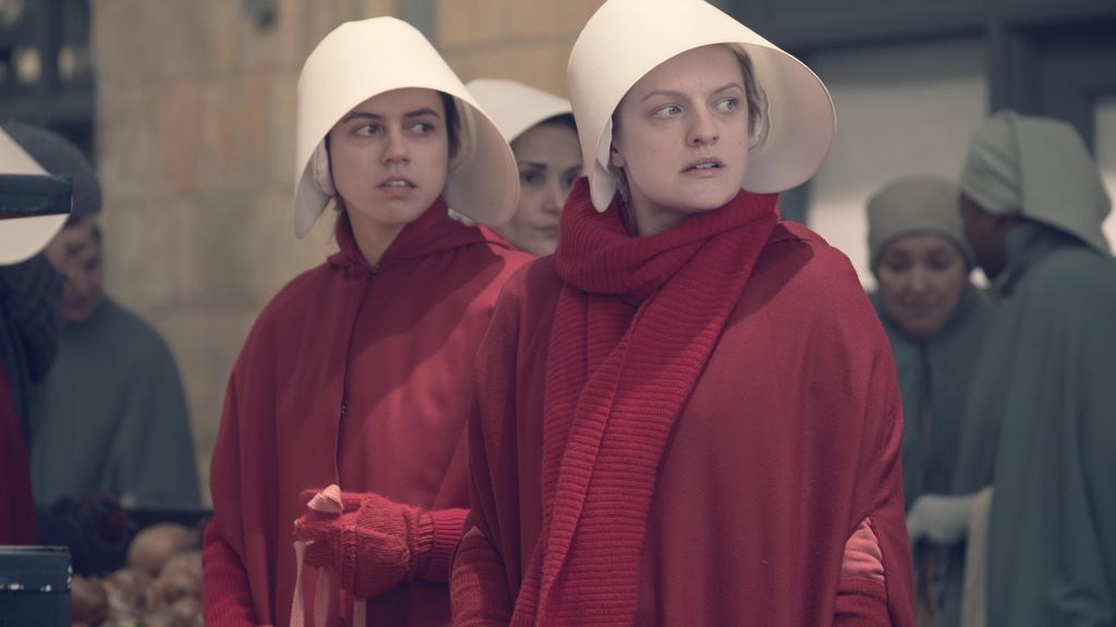 Elisabeth Moss in the first season of the handmaid 