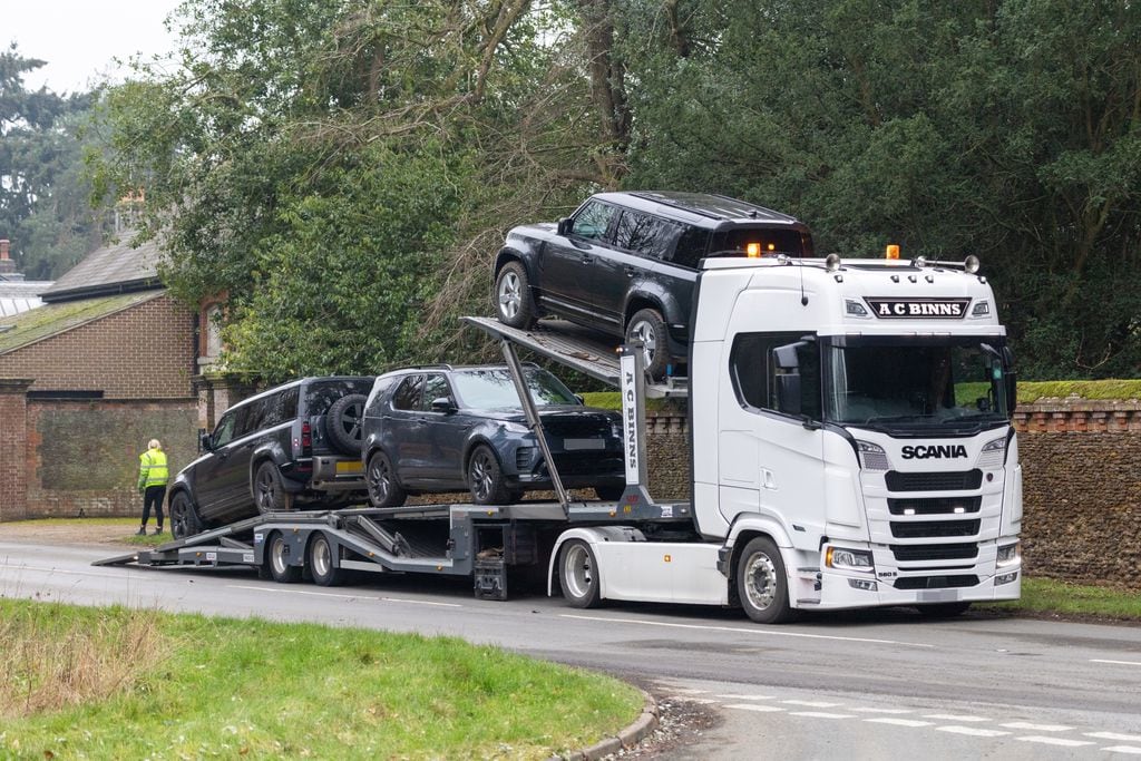 Three Land Rovers were seen being taken away from the main Sandringham House as Andrew Mountbatten-Windsor moved up to a property two miles away on the estate. The cars were loaded onto the back of a trailer outside King Charles' main residence.