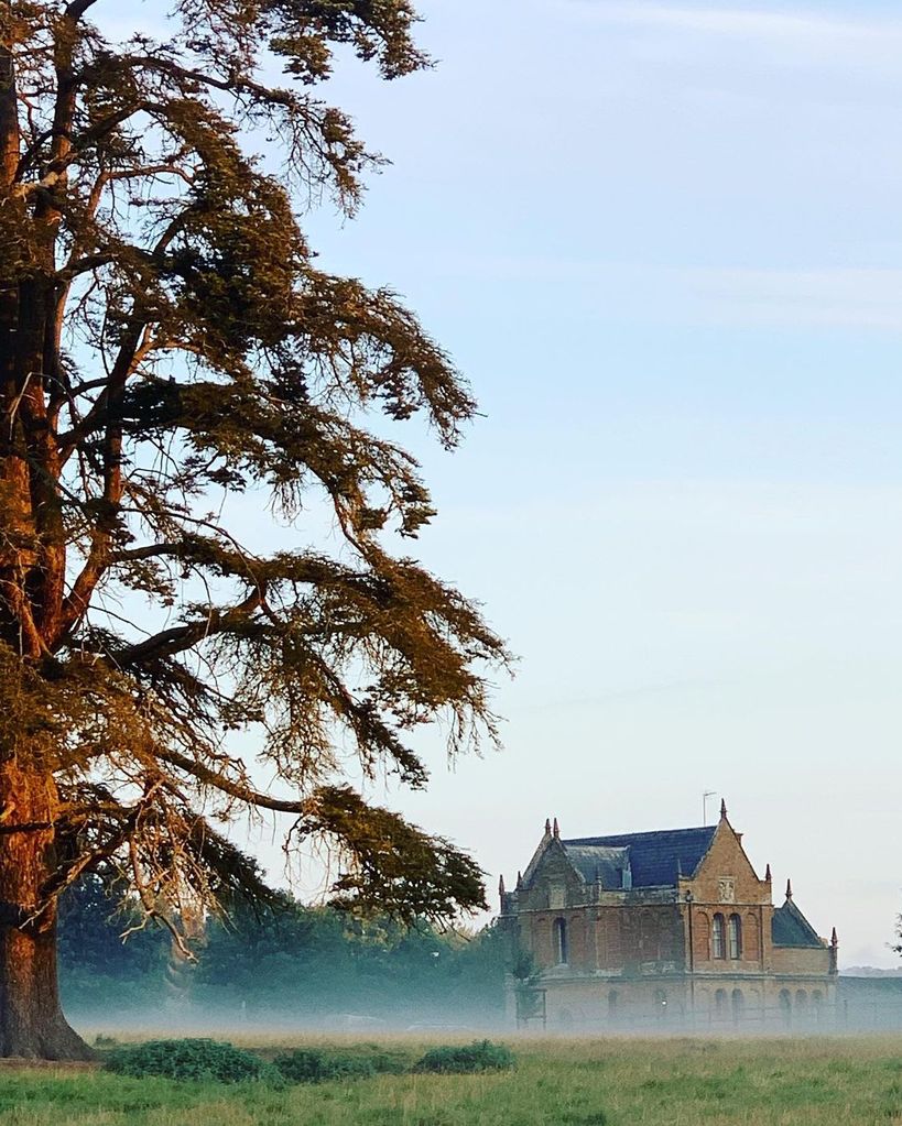 Misty mornings at Althorp
