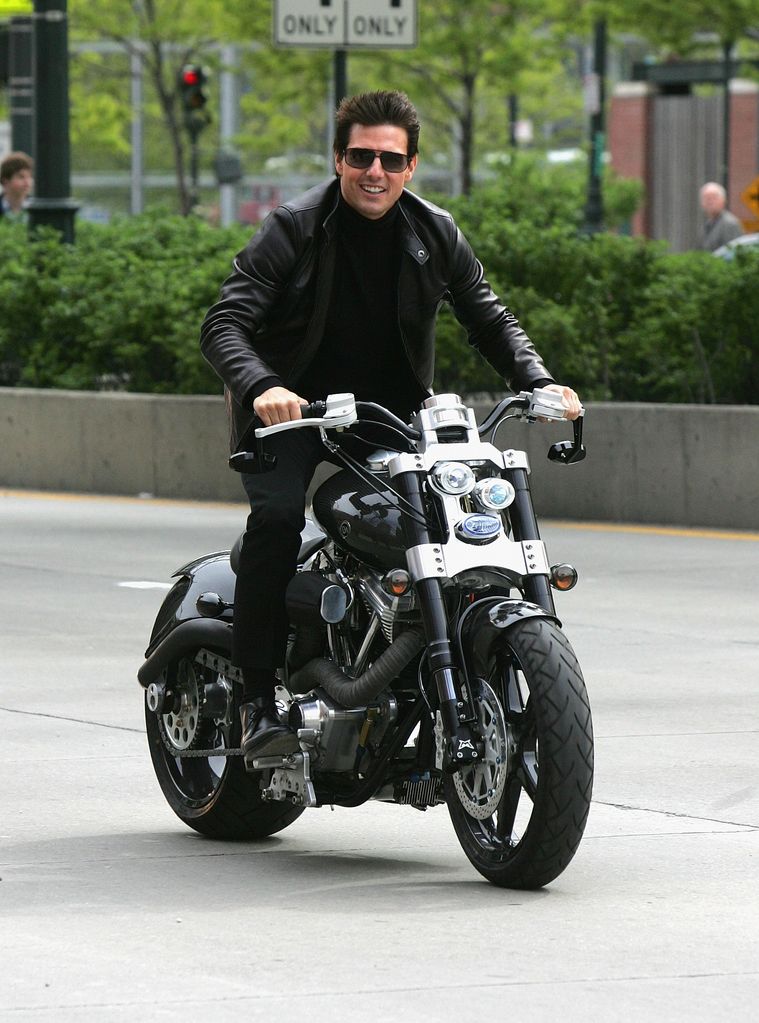 Tom Cruise arrives at the premiere of "Mission: Impossible III" at Tribeca Performing Arts Center during the 5th Annual Tribeca Film Festival May 3, 2006 in New York City