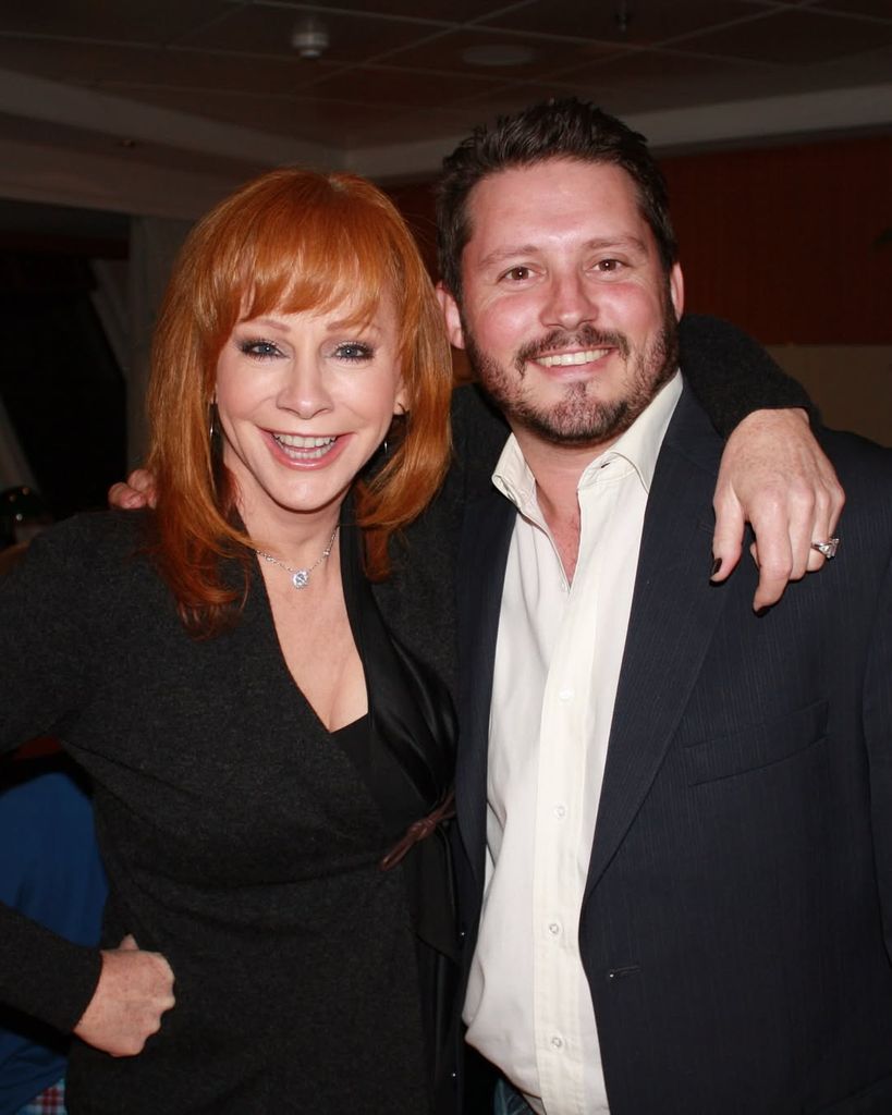 Reba McEntire Brandon Blackstock souriant