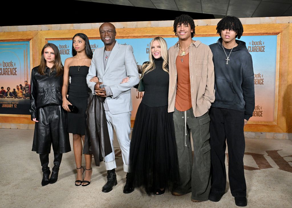 seal with his four children and girlfriend
