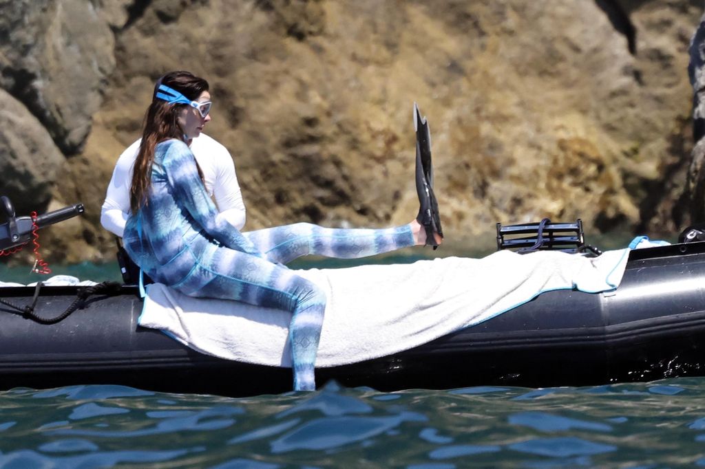 Anne made sure she was fully covered up long wet suit, flippers boat