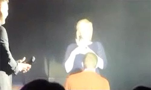 Gary Barlow fan proposes on stage