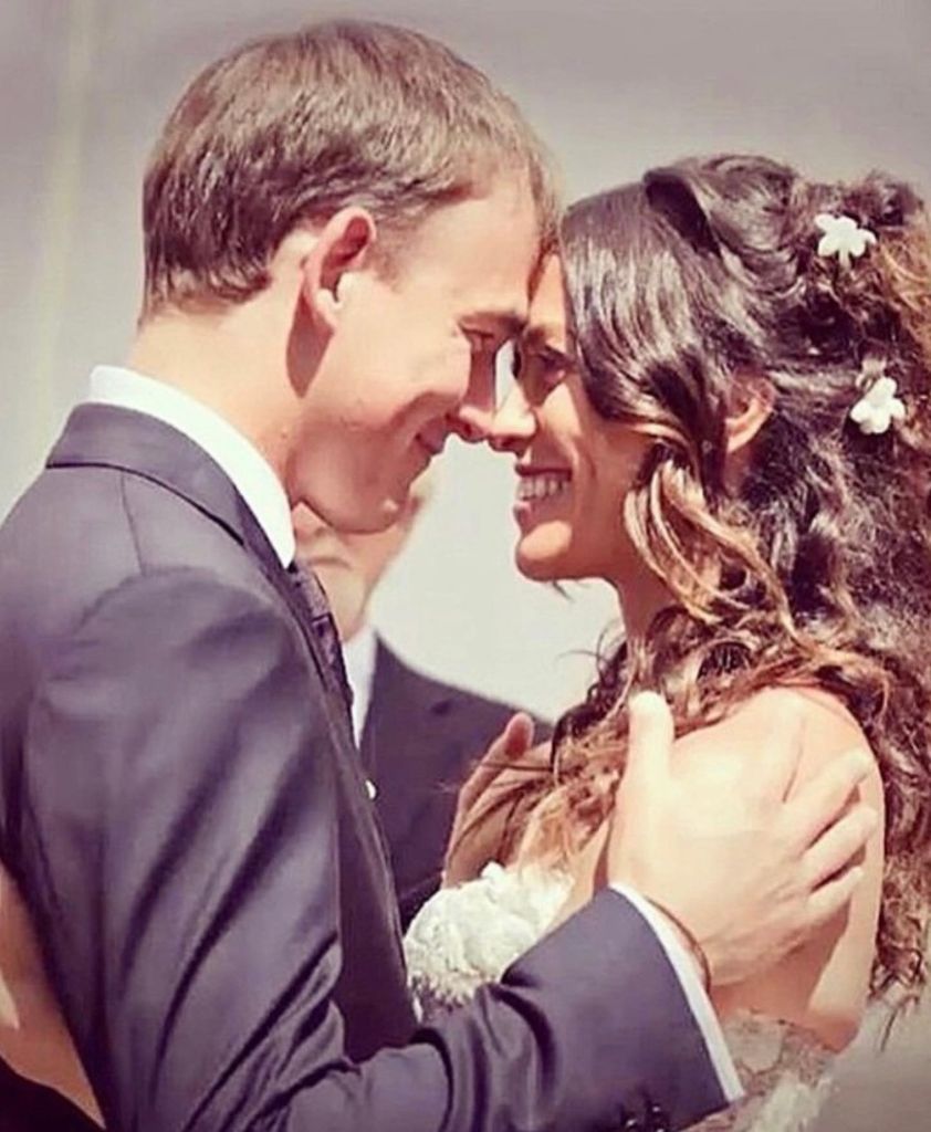 Rencontrez le célèbre mari rappeur d'Alanis Morissette 5 Alanis Morissette et Souleye le jour du mariage