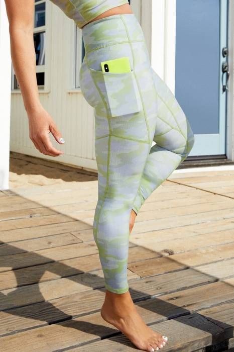 Oh, baby—Kate's new maternity leggings are here! - Fabletics Email Archive