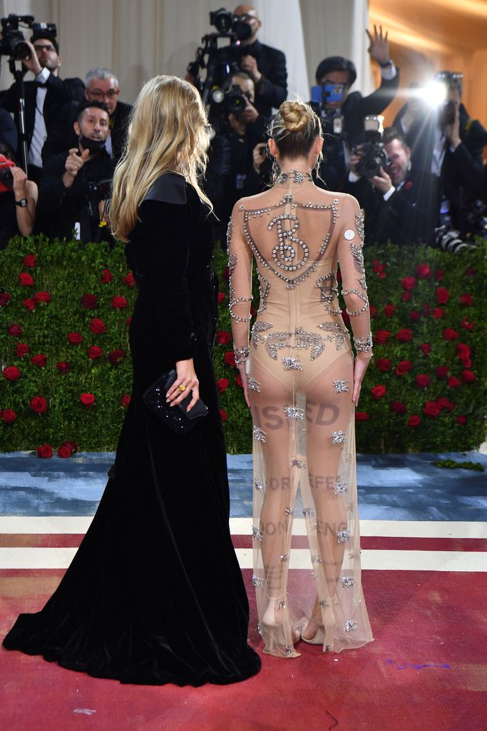 Lila and Kate Moss at the Met Gala, with Lila's diabetes tech on show