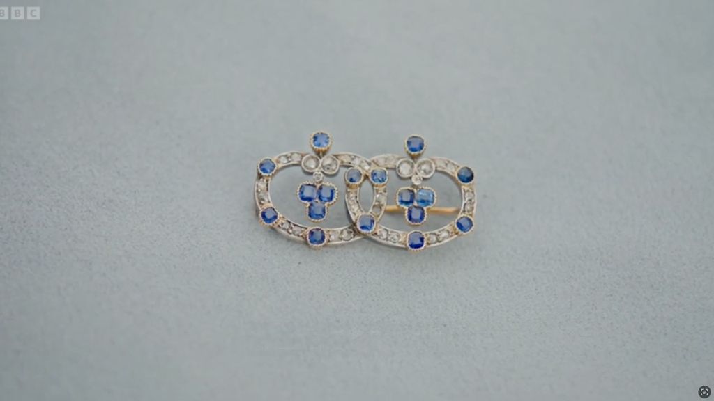 brooch antiques roadshow bbc