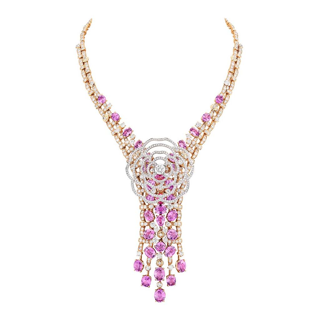 Chanel's Tweed Camélia necklace in pink gold, white gold, diamonds and pink sapphires. 1 brilliant-cut diamond 1.52 cts