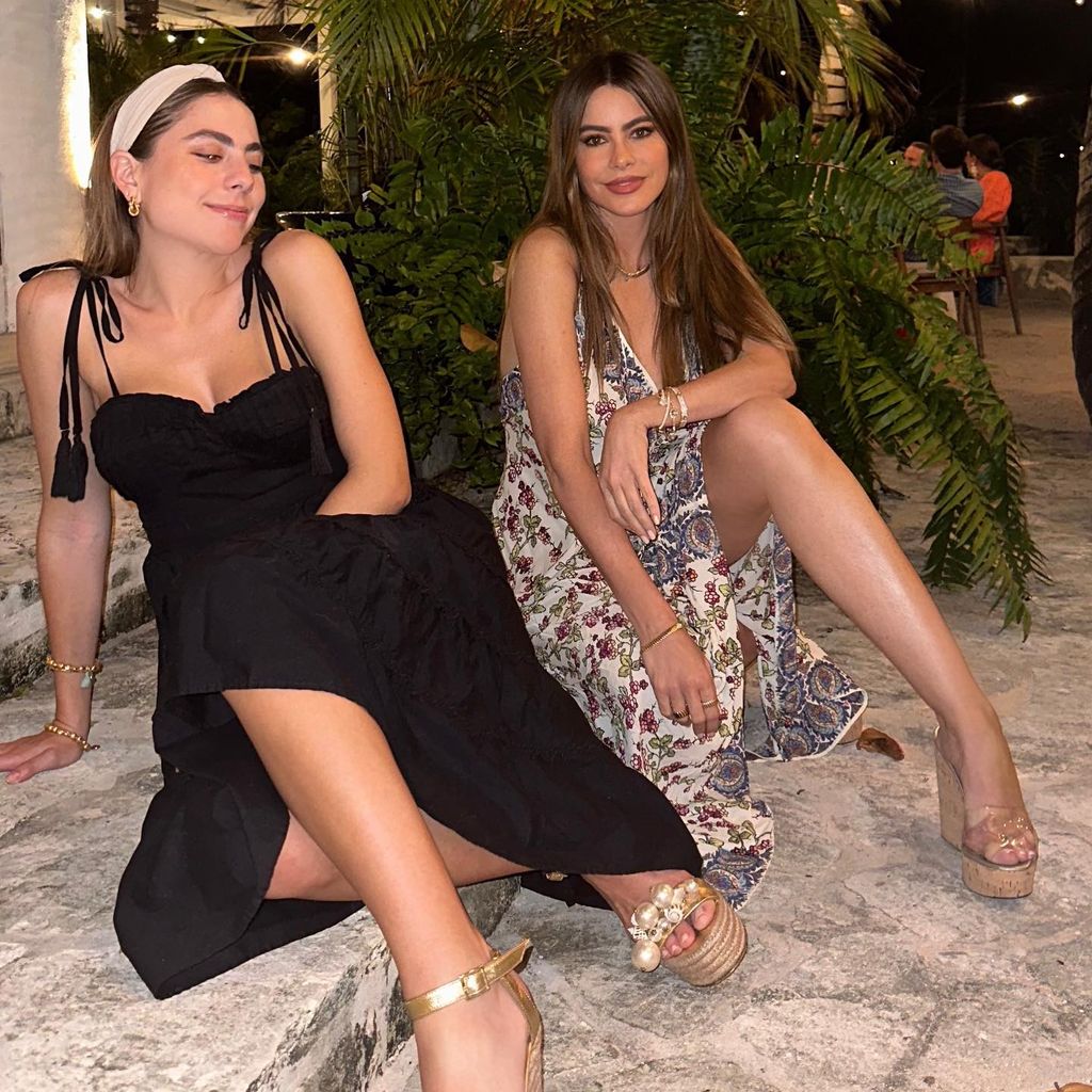 Sofia i Claudia Vergara na wakacjach