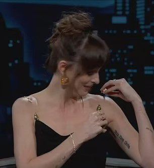 dakota johnson wardrobe malfunction jimmy kimmel live