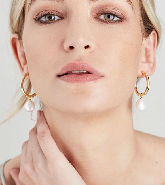 olivia pearl earrings