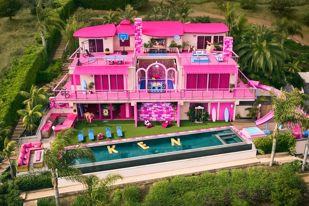 The exterior of Malibu's Barbie DreamHouse