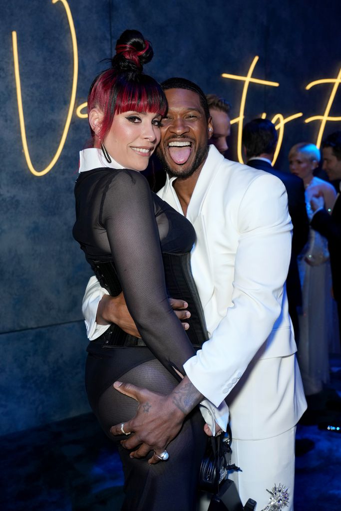 BEVERLY HILLS, CALIFORNIA - MARCH 12: EXCLUSIVE ACCESS, SPECIAL RATES APPLY. Jennifer Goicoechea and Usher attend the 2023 Vanity Fair Oscar Party Hosted By Radhika Jones at Wallis Annenberg Center for the Performing Arts on March 12, 2023 in Beverly Hills, California. (Photo by Kevin Mazur/VF23/WireImage for Vanity Fair)