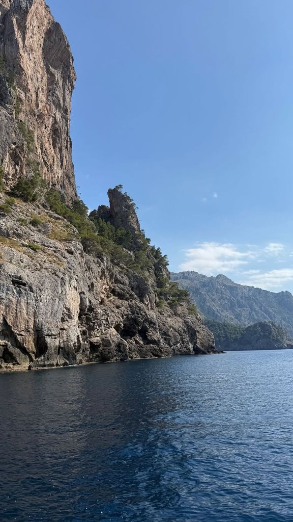 Screengrab from Jim Curtis's Instagram Story of blue waters and rocks