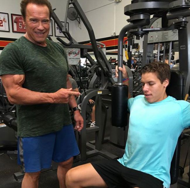 Arnold Schwarzenegger 2z