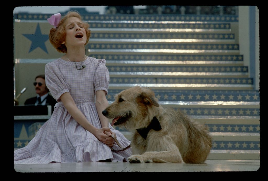 Sarah Jessica Parker in Annie