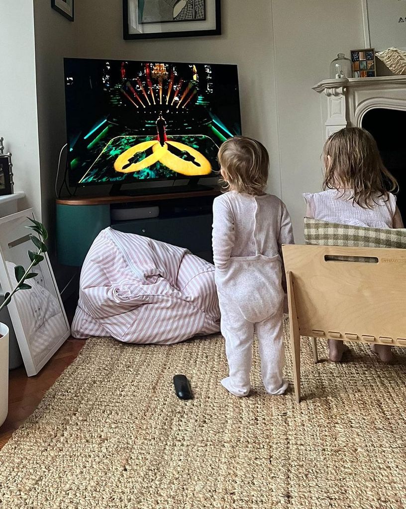 angela scanlon photo of daughters watching TV