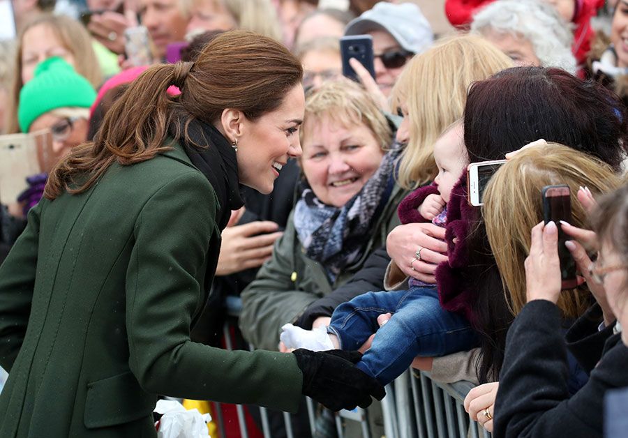 kate middleton greets baby blackpool