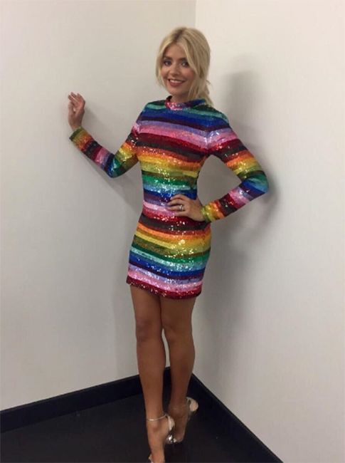 holly willoughby 3a