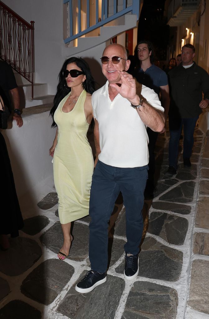 Jeff Bezos and fiance Lauren Sanchez vacation in Greece