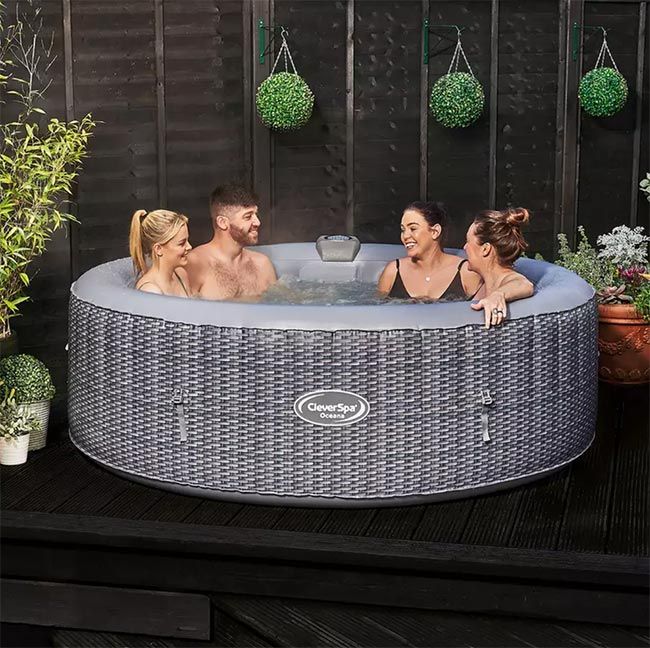 The best garden tubs 2022: From to Aldi, Canadian Spa MORE | HELLO!