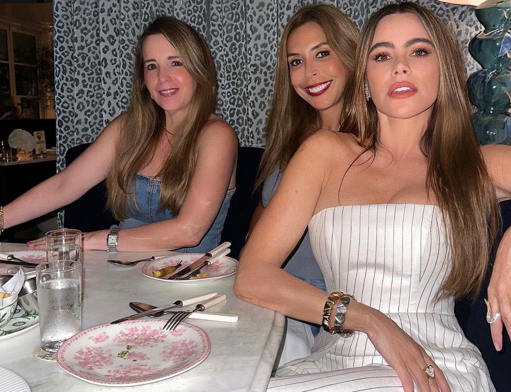 Sofia with friends at dinner