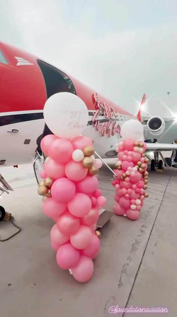 Paris' jet was adorned with balloons