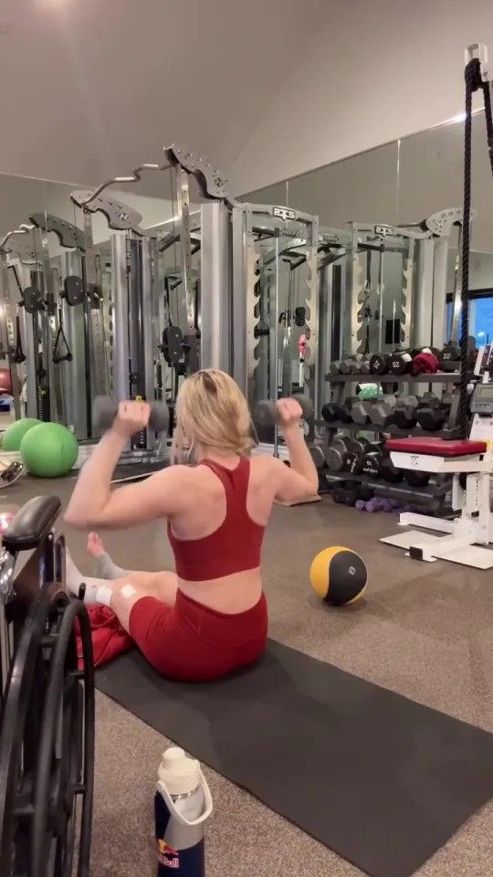 photo instagram du dos de Lindsey vonn en train de s'entraîner