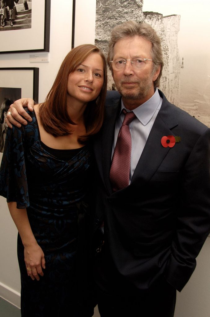 Sir Eric Clapton avec sa femme Melia McEnery assiste à une vue privée de photographies dédiées à Sir Eric Clapton pour célébrer son dernier livre `` Eric Clapton: The Autobiography '', à la galerie d'images Getty le 1er novembre 2007 à Londres, Angleterre